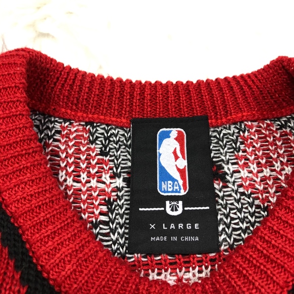 NBA Chicago Bulls Christmas Sweater! - Picture 4 of 8